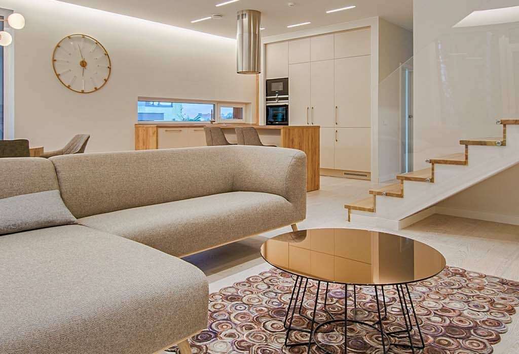 luxury rentals in larnaca